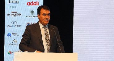 Başkan Dündar, Turizm Zirvesi’nde Konuştu