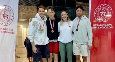 Osmangazili Yüzücüler Madalyaya Kulaç Attı