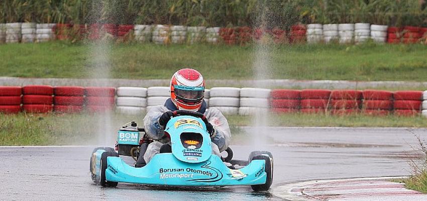 bom-karting-takimi-turkiye-karting-sampiyonasi-6-ayak-yarislarini-tamamladi.jpg