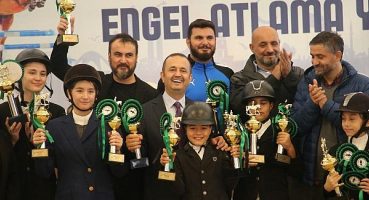 Engel Atlama Yarışları heyecanlı anlara sahne oldu