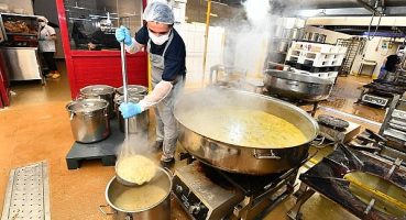 İzmir’de üniversite öğrencilerine yemek desteği bugün başlıyor