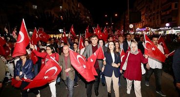 Karşıyaka’yı Bayram Coşkusu Sardı