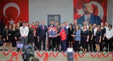 Kınık Belediye Korosu Cumhuriyet Konseri Düzenledi