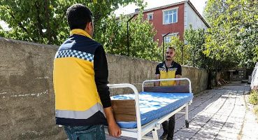 Van Büyükşehir Yatağa Bağımlı Vatandaşlara Hasta Yatağı Hediye Etti