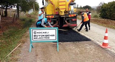 Yol Bakım Timi, Kozluk Mahallesi İsmail Kolaylı Caddesindeki talebe hızla cevap verdi