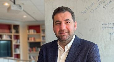 Akbank Cebe POS ile Teknosa mağazalarında kasaya gitmeden ödeme yapma devri başlıyor