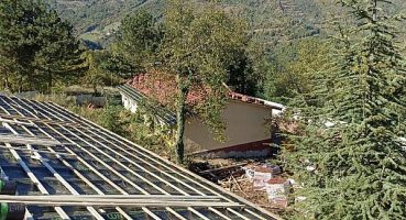 Eski köy okulu özel öğrencilere kamp merkezi olacak