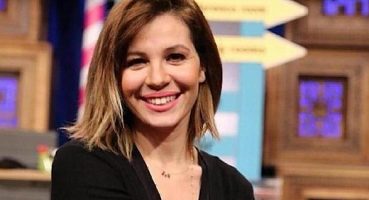 Özge Borak, Aylin Kontente, Sibel Taşçıoğlu, Pelin Batu, Ayşegül Dinçkök, Melis Babadağ gibi ünlü isimler Tek Ses projesi için buluştu