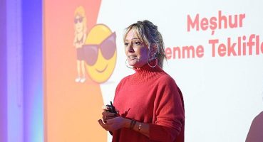 Saba Tümer ile “Kafayı Değiştir” üniversiteli gençlerle buluşuyor