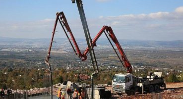Teleferik projesinde temel betonu atıldı