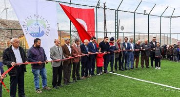Yahyalı’da Taşhan Mahallesi Halı Sahası Açıldı
