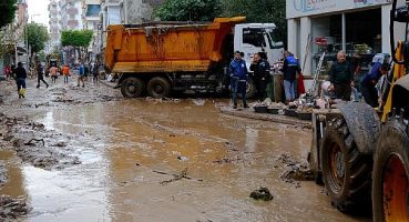 Antalya Büyükşehir Kumluca’da seferberlik başlattı