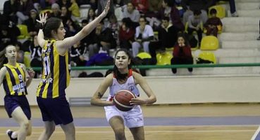Burhaniye Belediyespor Kadın Basketbol Takımı Ligde Fırtına Gibi Esmeye Devam Ediyor