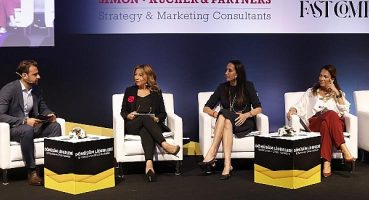 İş dünyasının öncü kadınları “Dönüşüm Liderleri” zirvesinde deneyimlerini paylaştı