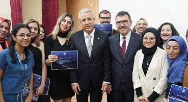 TÜBİTAK Başkanı Prof. Dr. Mandal, Egeli öğrenci ve akademisyenlerle bir araya geldi