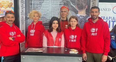 “Eker I Run" birincileri Roma Maratonu'nda afetzedeler için koştu