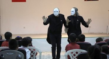 Yakup Abdal Mahallesi'nde Çocuklara Pandomim Gösterisi