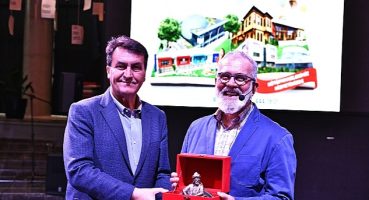 Bahadır Yenişehirlioğlu: “Kitap, ihya da eder, imha da eder"