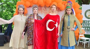 Annelerden geleneksel buluşma