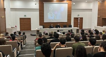 İzmir İl Milli Eğitim Müdürlüğünde Dünya ve Avrupa Şampiyonu Artistik Jimnastikçi İbrahim Çolak İle Söyleşi Programı Düzenlendi