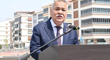 Spor kompleksi temel atma töreni