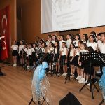 karabaglar-belediyesi-cocuk-korosundan-ilk-konser.jpg