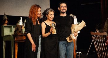 Nilüfer Kent Tiyatrosu Kıbrıs'ta alkışları topladı