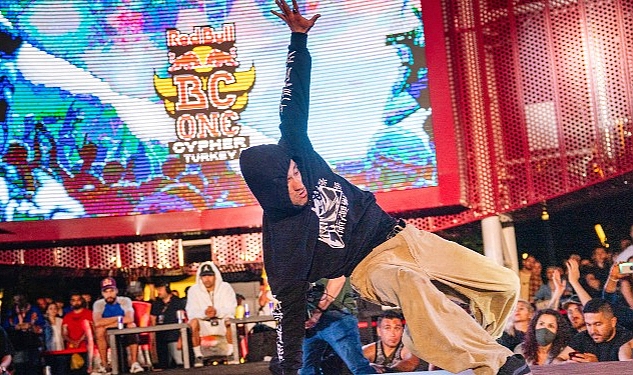 red-bull-bc-one-cypher-turkiye-finalleri-yarin-basliyor.jpg
