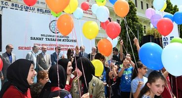 Selçuklu Sanat Tasarım Atölyesi, eğitim dönemini atölyelerde eğitim alan çocukların el becerilerinden oluşan muhteşem bir sergi ile sonlandırdı