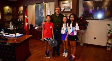 Türkiye ikincisi oldular Soner Çetin'e koştular