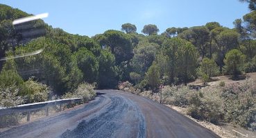 Çiftlik-Bayır Yolunda 10 Bin 500 Metre Sathi Kaplama Yapıldı