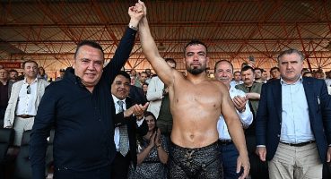 Kırkpınar'da Başpehlivan Yusuf Can Zeybek