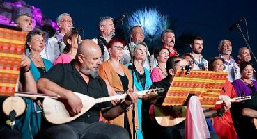 Seferihisar'da türkü dolu gece