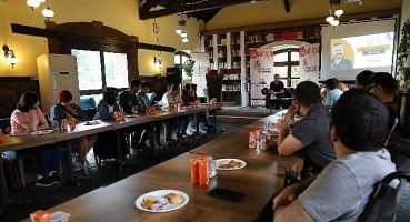 Suat Köçer ile “Sanat İçin Ben De Varım”