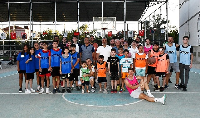 takimini-kur-sahaya-cik-4-geleneksel-besketbol-turnuvasi-sona-erdi.jpg