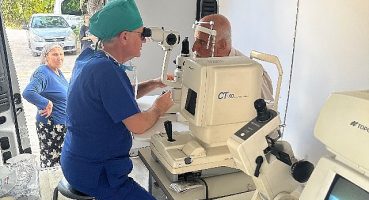 Türk Oftalmoloji Derneği'nin gezici göz muayene aracı Hatay'da