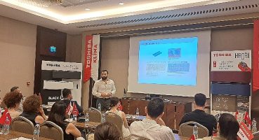 Türkiye'nin İlk Renk Değiştirebilen Ödüllü Kliması Toshiba Haori Antalyalı Mimarlar ile Buluştu