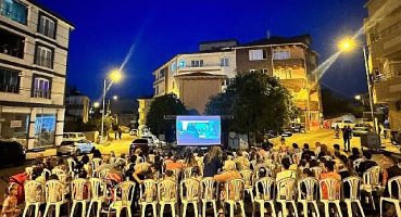 Açık havada yaz sineması