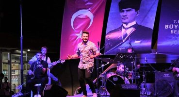 Aydın Büyükşehir Belediyesi'nden Çeçtepe'de Muhteşem Konser
