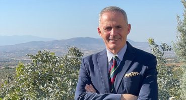 Ceviz Üreticileri Derneği Başkanı Ömer Ergüder: Yerli ceviz üreticilerini desteklemek ve ithalatın önüne geçmek için gümrük vergileri artırılmalı