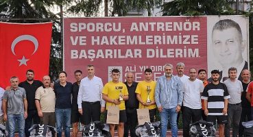 Gölcük Belediyesi Amatör Kulüplerin Yanında