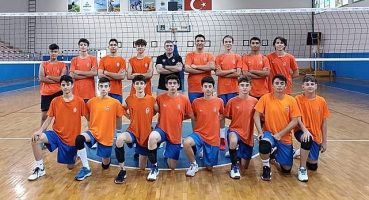 İnegöl Belediyespor Voleybolda 4 Kategoride Yarışacak