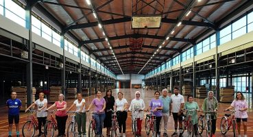 Kadınlara özel bisiklet eğitimi 