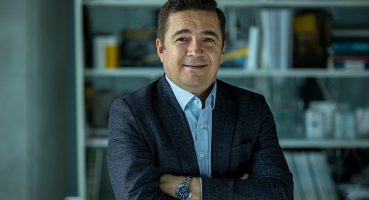 Yükselen yakıt fiyatları elektrikli araçların popülerliğini artırıyor