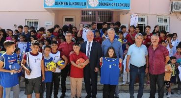 Antalya Büyükşehir'den Serik Dikmen İlkokulu'na spor malzemesi desteği