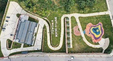 Konak'ta 100 yıl coşkusu sürüyor