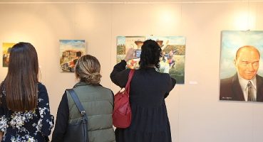 “Bir çift mavi gözün ışığında” aksm'de