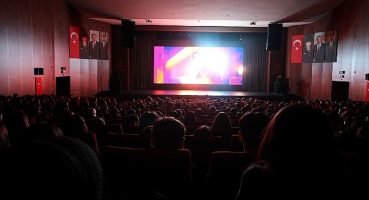 Kocaeli Büyükşehir'den öğrencilere 10 Kasım'a özel film gösterimi