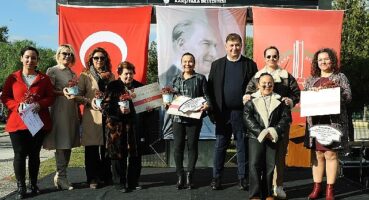 Karşıyaka'nın en güzel balkon ve bahçesi seçildi