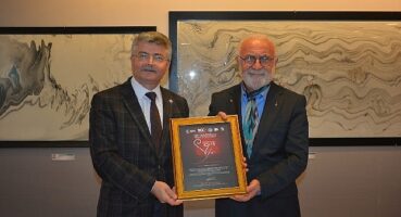 “Yaşayan İnsan Hazinesi" Hikmet Barutçugil'in eserleri AKM'de sergilendi